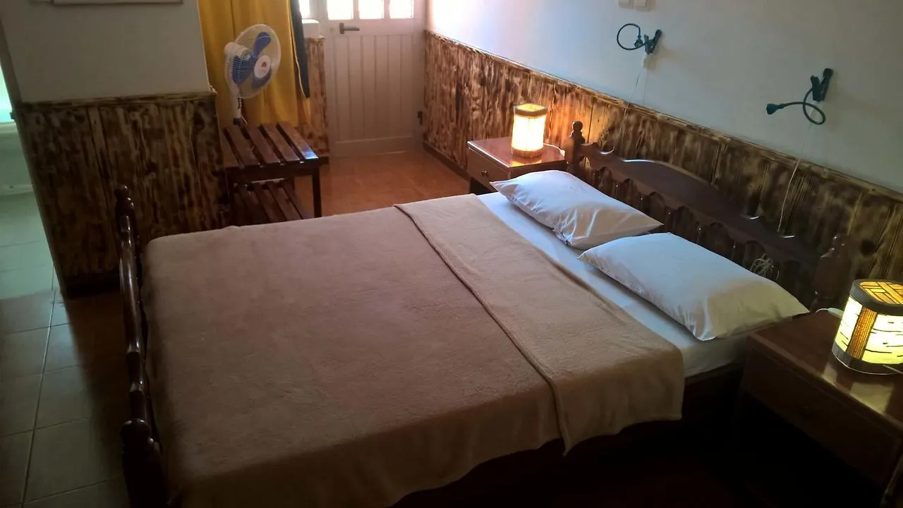 بيت ضيافة فندق Residencial Sintanton Trekking بونتا دو سول